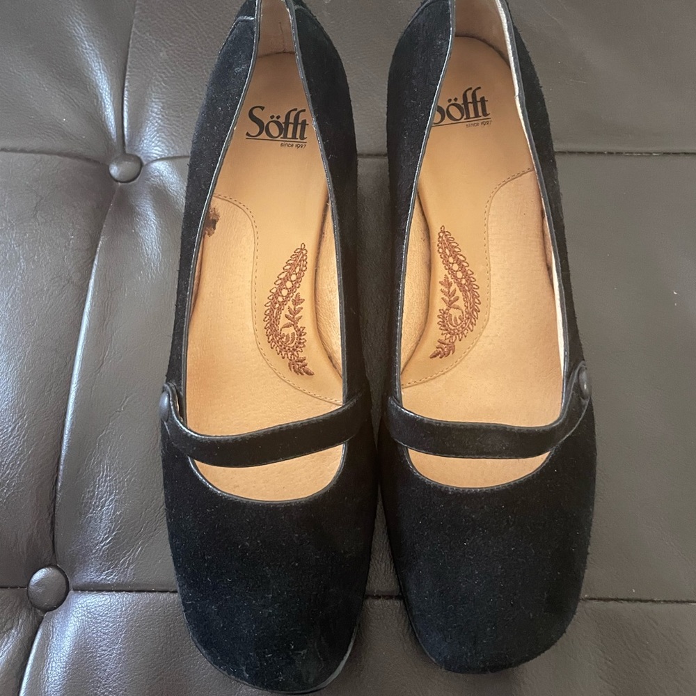 Sofft Women's Black Suede Mary Jane Shoes